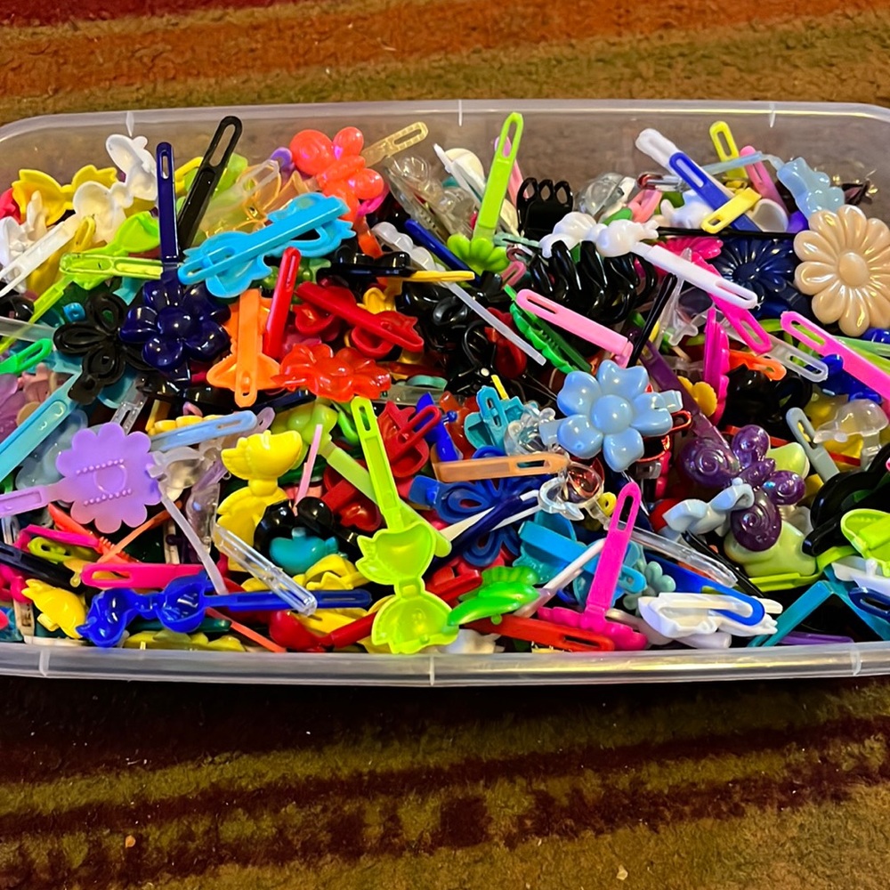 Lot of hair barrettes